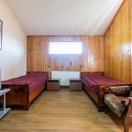 Snow House Hostel Gudauri Exterior photo